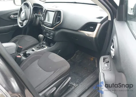 2015 Jeep Cherokee Latitude из США, поврежденный, VIN 1C4PJMCS4FW538688